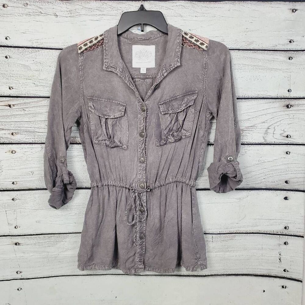 Womens Maurices Premium 3/4 Rold Sleeve Button Up Shirt Top Blouse Sz Medium Ray